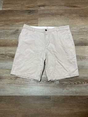 Dockers Men's size 38 cotton Shorts in Light Tan